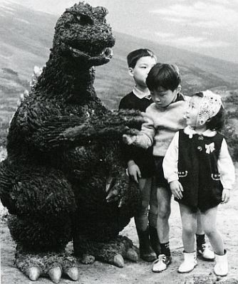 Godzilla, a matter of scales
An old, awesome picture from a set.

I found this to be cute.
Keywords: Godzilla Gojira Destroy all Monsters children kids